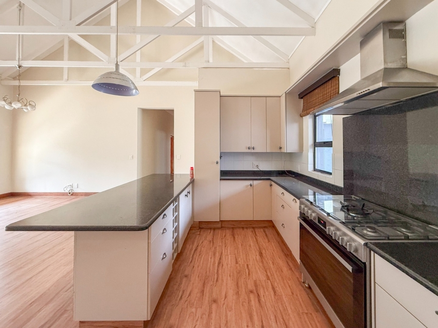 6 Bedroom Property for Sale in The Coves North West